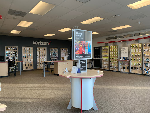Cell Phone Store «Verizon Authorized Retailer, TCC», reviews and photos, 15611 Hall Rd, Macomb, MI 48044, USA