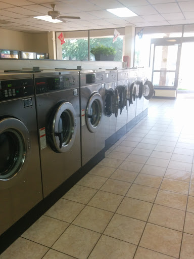 Laundromat «All Clean Coin Laundry», reviews and photos, 3090 Aloma Ave #110, Winter Park, FL 32792, USA