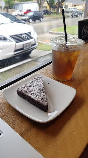 Coffee Shop «Red Dessert Dive», reviews and photos, 1045 Studewood St, Houston, TX 77008, USA