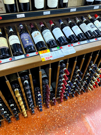 Wine Store «Seaholm Wines & Liquors», reviews and photos, 134 Wall St, Huntington, NY 11743, USA