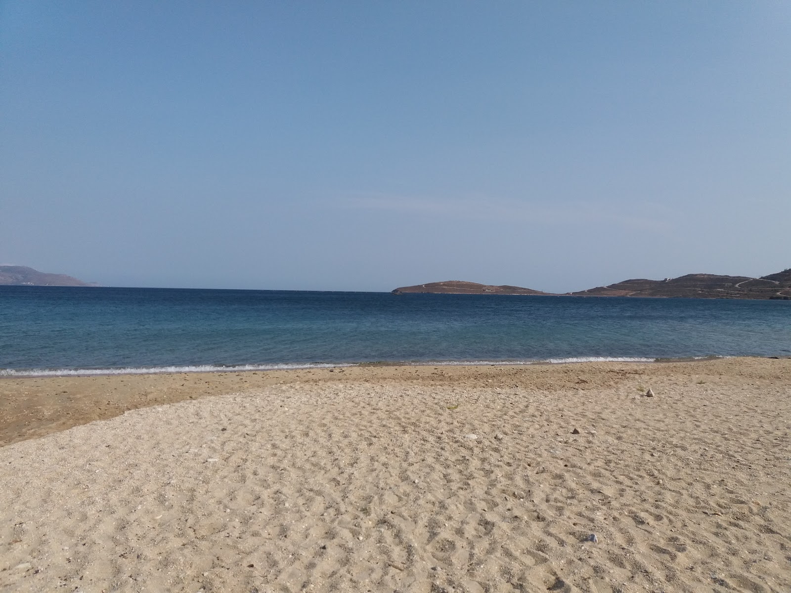 Foto de Katsouli beach con muy limpio nivel de limpieza