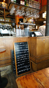 Atmosphère du Restaurant français Chez Milou à Paris - n°11