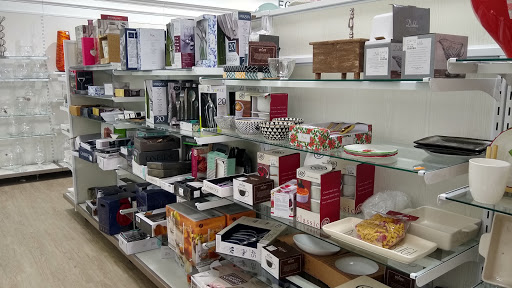 Department Store «HomeGoods», reviews and photos, 43 Woodbridge Center Dr, Woodbridge, NJ 07095, USA