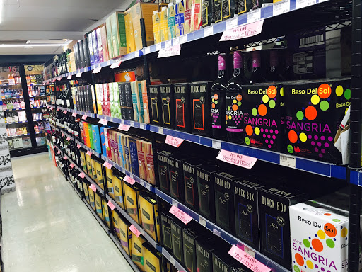 Liquor Store «Valley Plaza Discount Liquor», reviews and photos, 43 Main St, South Grafton, MA 01560, USA