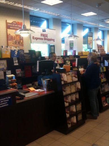 Book Store «Barnes & Noble», reviews and photos, 65 E Marketview Dr, Champaign, IL 61820, USA