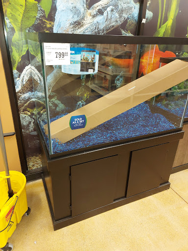 Pet Supply Store «PetSmart», reviews and photos, 162 S Gary Ave, Bloomingdale, IL 60108, USA