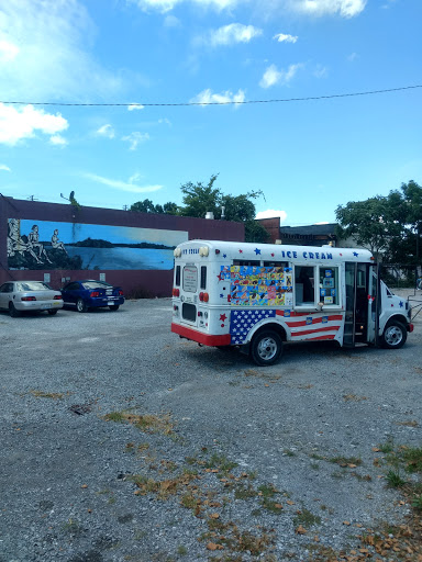 Vegetarian Restaurant «Longbranch Cafe and Bakery», reviews and photos, 100 E Jackson St, Carbondale, IL 62901, USA