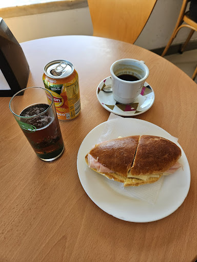 The snack no Amora, Setúbal