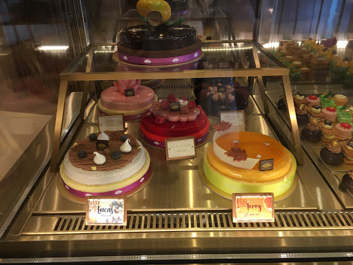 Mandarin Oriental Cake Shop