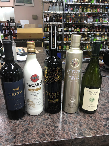 Liquor Store «Sherwood Liquor Store», reviews and photos, 1998 Spruce St, Trenton, NJ 08638, USA