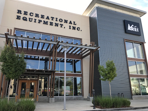 Camping Store «REI», reviews and photos, 2700 Seaglass Way, Oxnard, CA 93036, USA