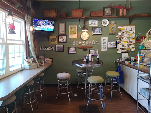 Grocery Store «Riverton General Store», reviews and photos, 2 Main St, Barkhamsted, CT 06063, USA