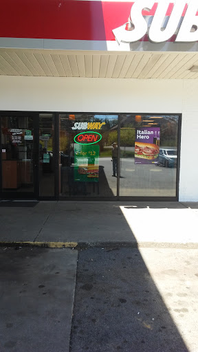 Supermarket «Food City», reviews and photos, 910 N Main St, Marion, VA 24354, USA