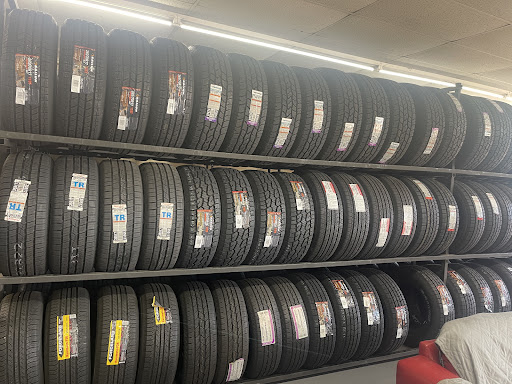 Tire Shop «Oneonta Tire Center», reviews and photos, 302 2nd Ave E, Oneonta, AL 35121, USA