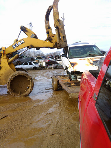 Lafayette Auto Parts, 890 Lafayette Ave, Springfield, MI 49037, USA, 