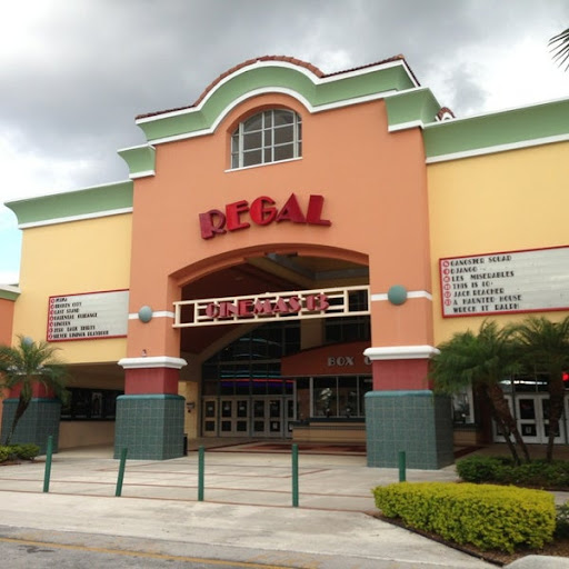 Movie Theater «Regal Cinemas Columbus 12», reviews and photos, 104 Constitution Dr, Virginia Beach, VA 23463, USA