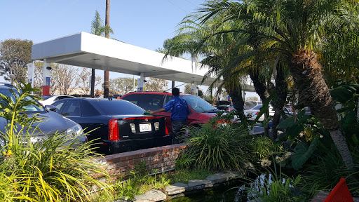 Car Wash «Red Carpet Car Wash», reviews and photos, 2414 N Sepulveda Blvd, Manhattan Beach, CA 90266, USA