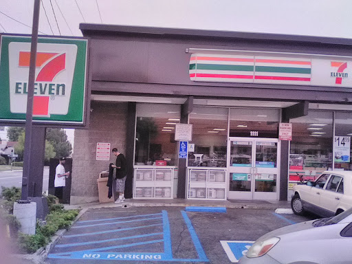 Convenience Store «7-Eleven», reviews and photos, 1111 N Garfield Ave, Alhambra, CA 91801, USA