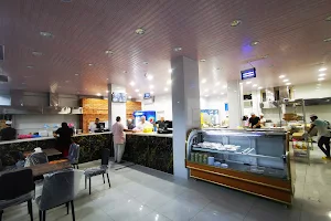 مطعم فطيرة نور (أبو علي) image