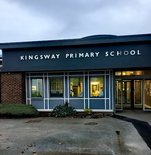 Reviews of Kingsway Primary School in Gloucester - School