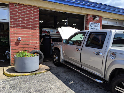 Auto Repair Shop «S&S Auto Center», reviews and photos, 11101 Harlem Ave, Worth, IL 60482, USA