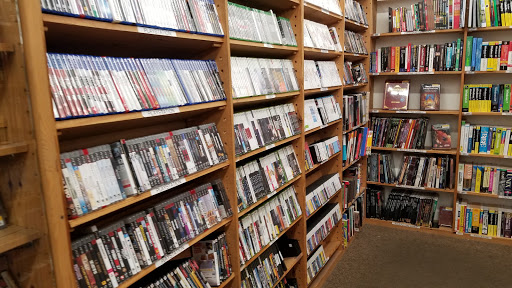 Book Store «Half Price Books», reviews and photos, 1075 E Golf Rd, Schaumburg, IL 60173, USA