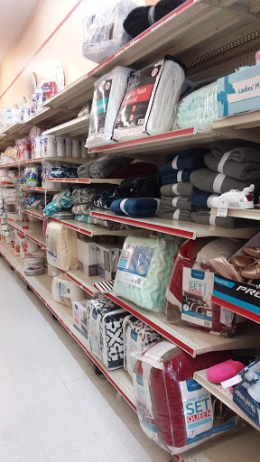 Discount Store «Family Dollar», reviews and photos, 1175 Main St, Clinton, MA 01510, USA