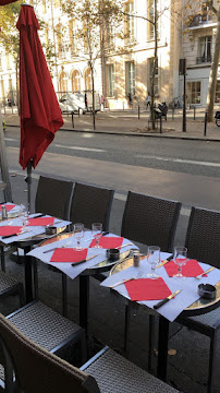 Atmosphère du Restaurant familial Le Tourne Bouchon à Paris - n°5