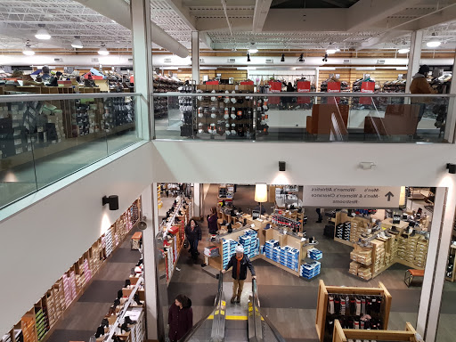 Shoe Store «DSW Designer Shoe Warehouse», reviews and photos, 60 NJ-17, Paramus, NJ 07652, USA