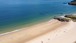 Zdjęcie Ballymastocker Beach z powierzchnią turkusowa czysta woda
