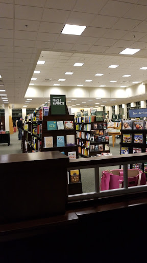 Book Store «Barnes & Noble», reviews and photos, 300 Indian Lake Blvd, Hendersonville, TN 37075, USA