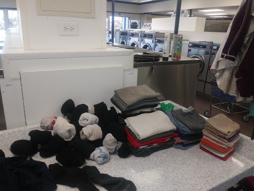 Shopping Mall «Liberty Court Shopping Center», reviews and photos, 8660 Liberty Rd, Randallstown, MD 21133, USA