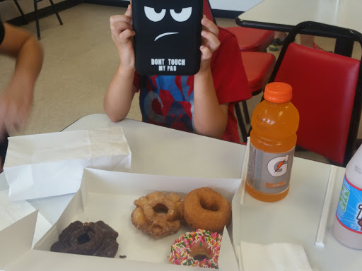 Donut Shop «Donut Palace», reviews and photos, 2113 Wells Branch Pkwy # 400A, Austin, TX 78728, USA