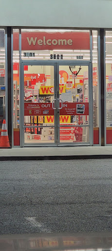 Dollar Store «FAMILY DOLLAR», reviews and photos, 3601 E McKinney St, Denton, TX 76209, USA