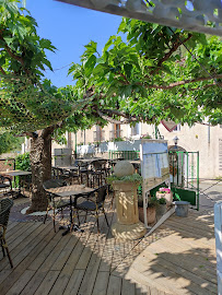 Atmosphère du Restaurant Le Petit Jardin à Saint-Guilhem-le-Désert - n°4