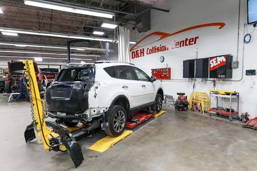 Auto Body Shop «D&H Collision Center», reviews and photos, 1783 Elmwood Ave, Warwick, RI 02888, USA
