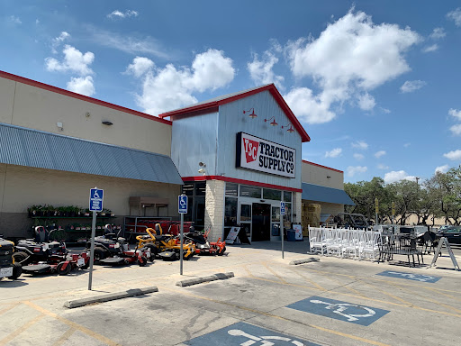 Home Improvement Store «Tractor Supply Co.», reviews and photos, 11946 Leslie Rd, Helotes, TX 78023, USA