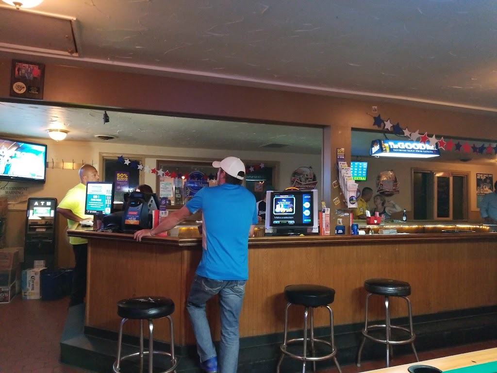 Sweet Lew's Sports Bar & Grill 13212