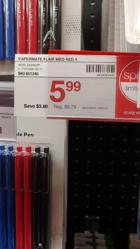 Office Supply Store «Staples», reviews and photos, 91-30 Van Wyck Expy, Jamaica, NY 11418, USA