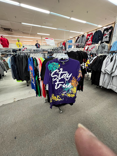 Thrift Store «B-thrifty - The Super Thrift Store», reviews and photos, 13412 Jefferson Davis Hwy, Woodbridge, VA 22191, USA