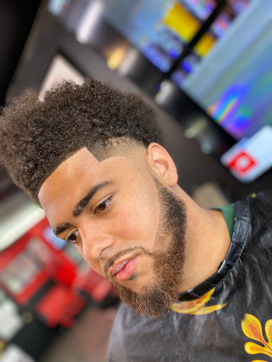 Barber Shop «Upper Level Cut Lounge Barbershop», reviews and photos, 5050 S Tacoma Way #15, Tacoma, WA 98409, USA