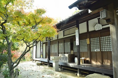 蓮華寺
