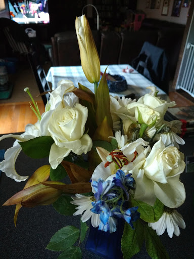 Florist «Flower Basket», reviews and photos, 302 N Lake St, Aurora, IL 60506, USA