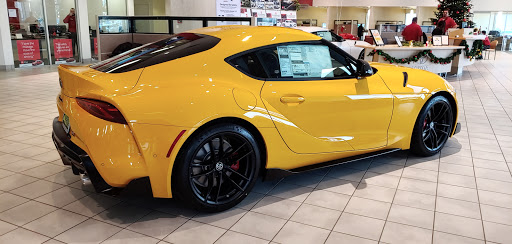 Toyota Dealer «Toyota Pasadena», reviews and photos, 3600 E Foothill Blvd, Pasadena, CA 91107, USA