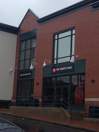 Clothing Store «The North Face Outlet», reviews and photos, 5 Bow St, Freeport, ME 04032, USA