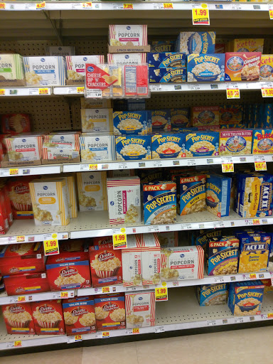 Grocery Store «Kroger», reviews and photos, 25780 Middlebelt Rd, Farmington Hills, MI 48336, USA