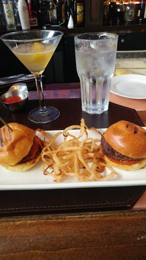 Steak House «Hyde Park Prime Steakhouse», reviews and photos, 21 Main St, Westlake, OH 44145, USA