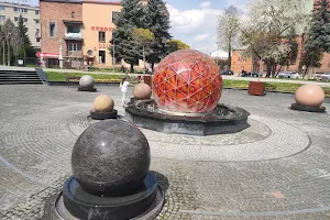 Fountain - Solar System image