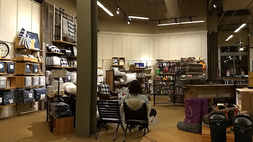 Clothing Store «L.L. Bean», reviews and photos, 75 Evergreen Way, South Windsor, CT 06074, USA