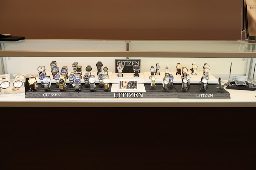 Jewelry Store «Royalty Fine Jewelers», reviews and photos, 10500 Ulmerton Rd #656, Largo, FL 33771, USA